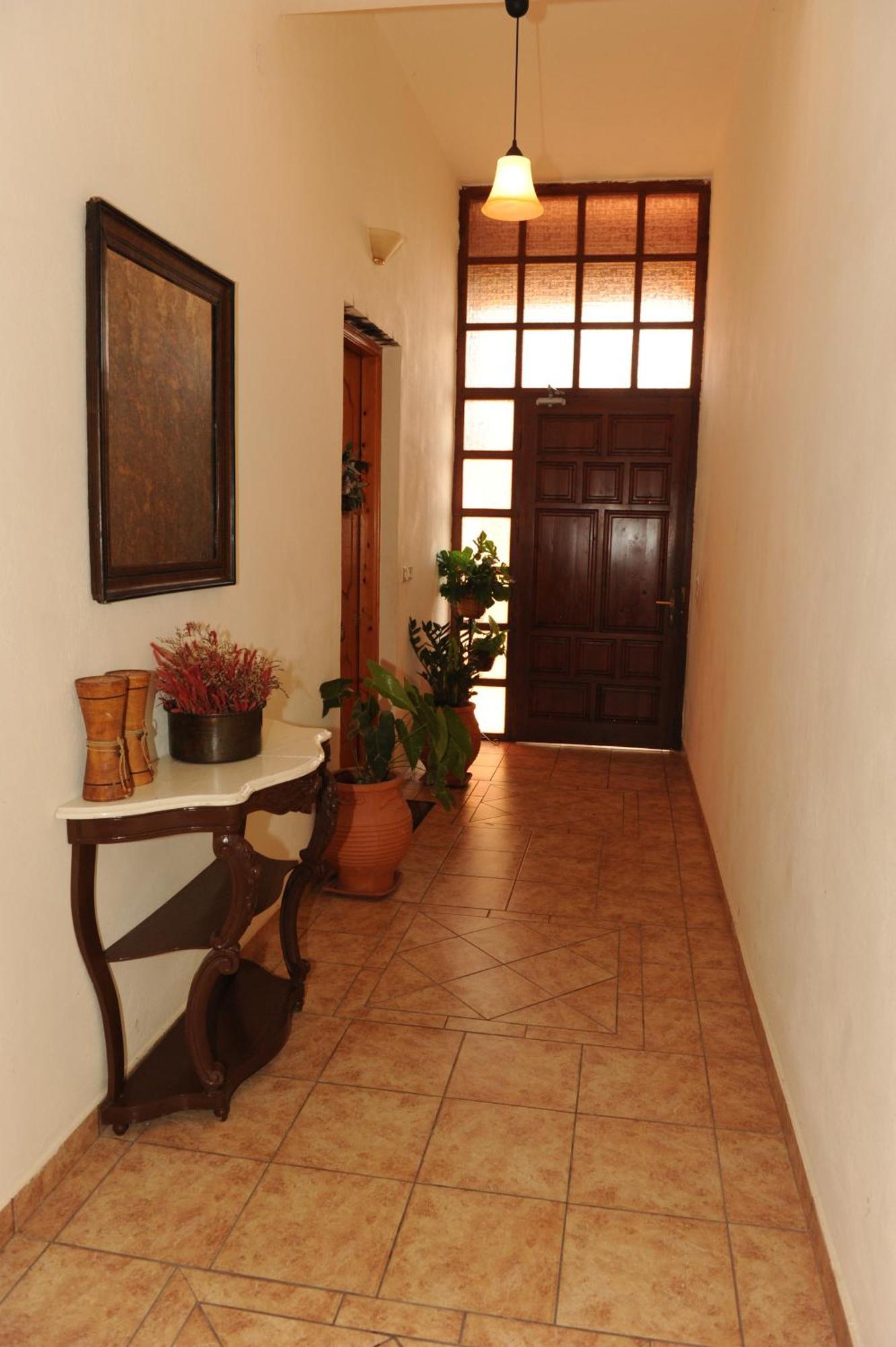 Апартаменты Delphic Moments - Sunny App 3Br, 2Ba With View Экстерьер фото