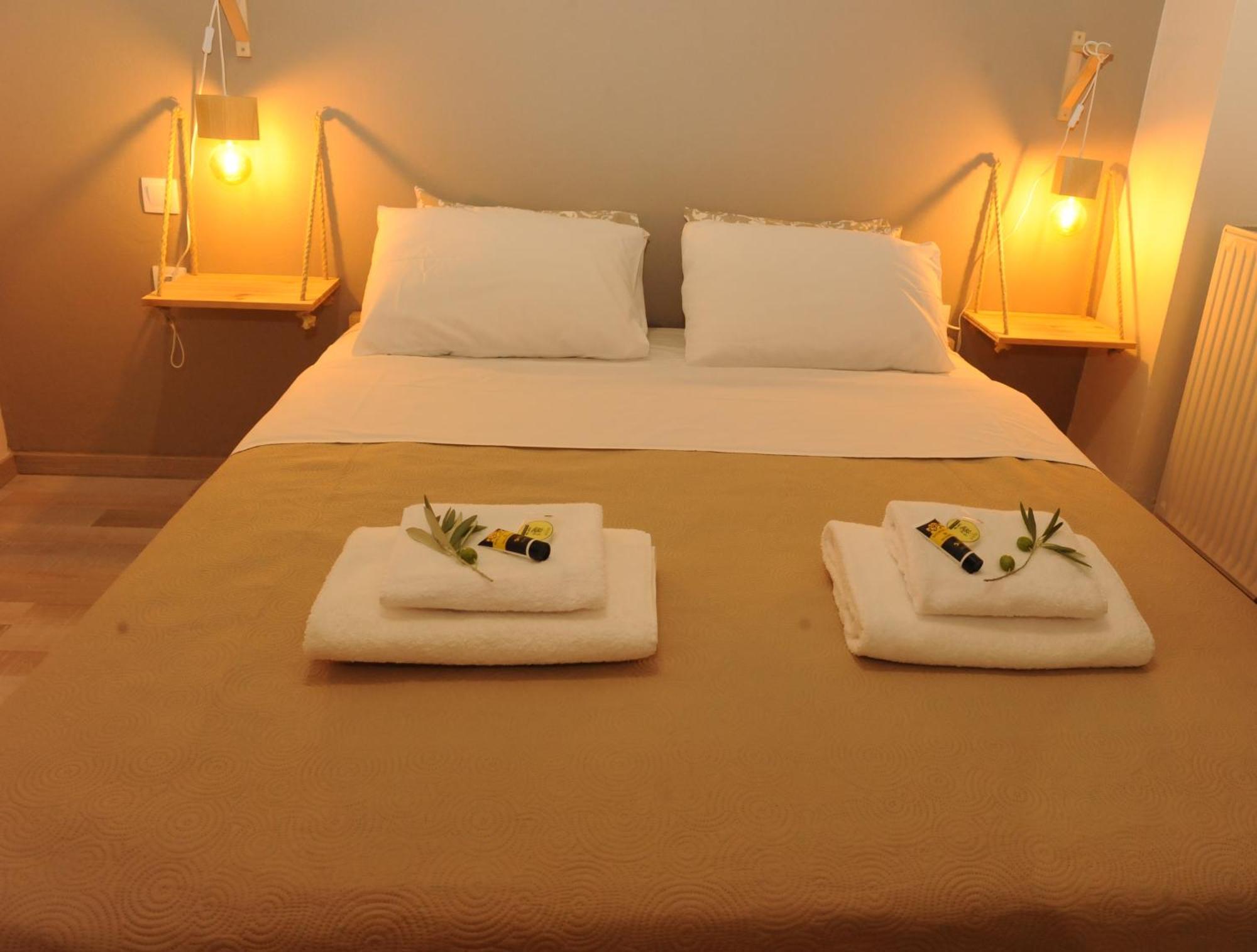 Апартаменты Delphic Moments - Sunny App 3Br, 2Ba With View Экстерьер фото